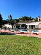 Beautiful Villa With Pool Scenic Views Sleeps 8
