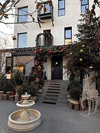 Mosh Mosh Boutique Hotel