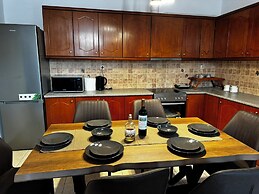 Skiathos Center Stylish 2 Bd w Balcony