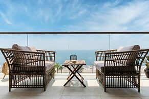 Waves - Premium Seaside Retreat With Private Beach