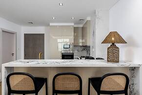 Waves - Premium Seaside Retreat With Private Beach