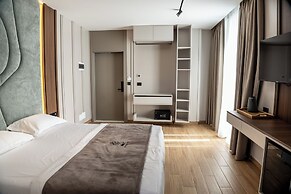 Bolt Boutique Hotel