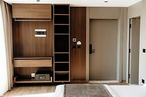 Bolt Boutique Hotel