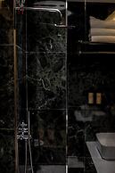 Bolt Boutique Hotel