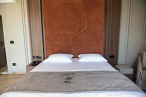 Bolt Boutique Hotel