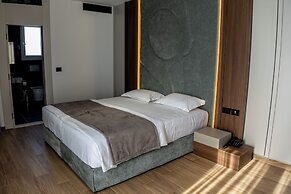 Bolt Boutique Hotel
