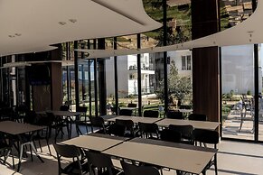 Bolt Boutique Hotel