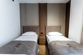 Bolt Boutique Hotel