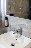 Bolt Boutique Hotel