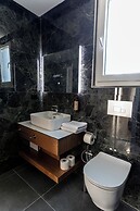 Bolt Boutique Hotel
