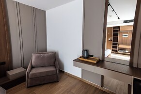 Bolt Boutique Hotel
