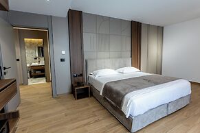 Bolt Boutique Hotel