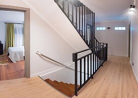 HB apartments Hill House