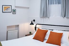 HB apartments Hill House