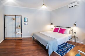 HB apartments Hill House