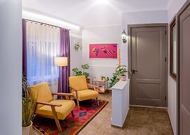 HB apartments Hill House