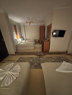 solima pyramids inn