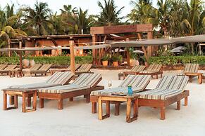 Hotel Villas Caracol