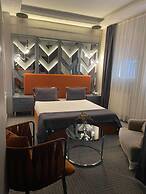 VALERON SUITE PREMIUM