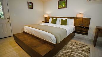 Roaring River Resort