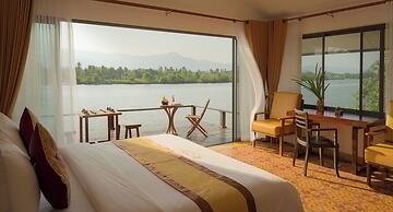 Komsan Kampot Resort