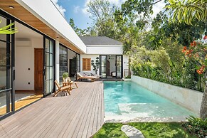 Villa Capture