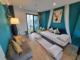 The Base Central Pattaya by Mickey