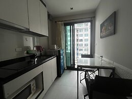 The Base Central Pattaya by Mickey