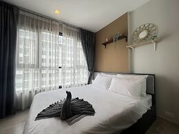 The Base Central Pattaya by Mickey