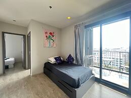The Base Central Pattaya by Mickey