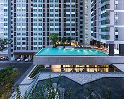 The Base Central Pattaya by Mickey