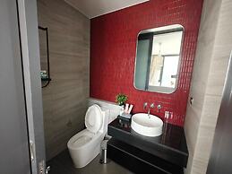 Edge Central Pattaya by Mickey