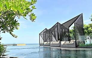 Edge Central Pattaya by Mickey