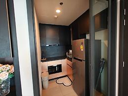 Edge Central Pattaya by Mickey