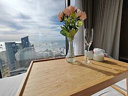 Edge Central Pattaya by Mickey