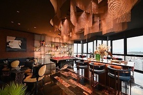 Edge Central Pattaya by Mickey