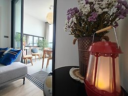 Edge Central Pattaya by Mickey
