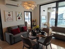 Edge Central Pattaya by Mickey