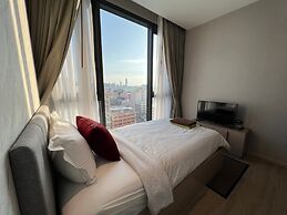 Edge Central Pattaya by Mickey