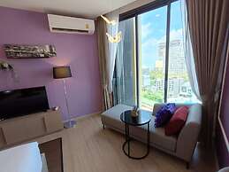 Edge Central Pattaya by Mickey