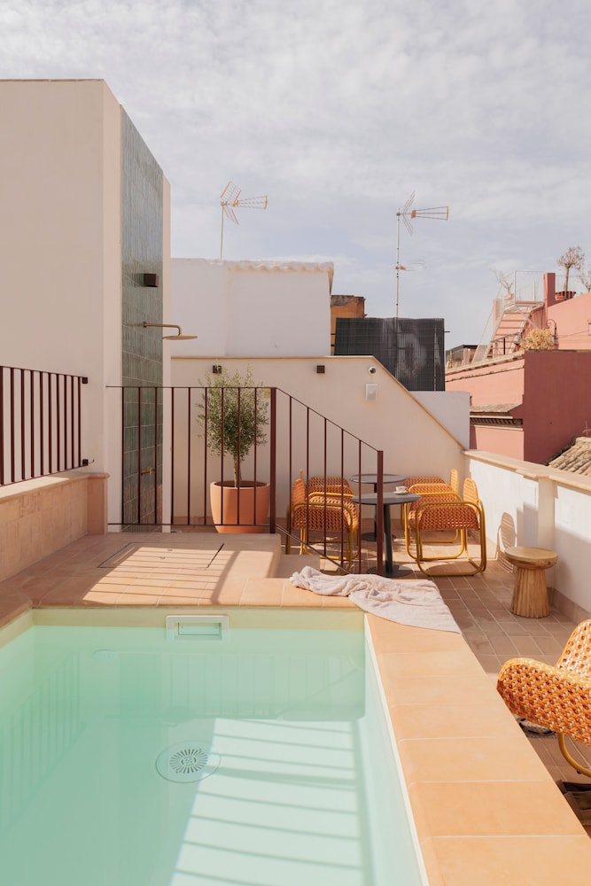 Lirium Casa Patio