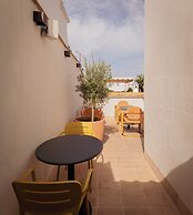 Lirium Casa Patio