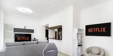 LUX  The West Wharf Canal View Suite