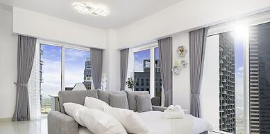 LUX  The West Wharf Canal View Suite