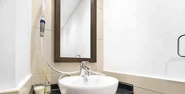 LUX  The West Wharf Canal View Suite