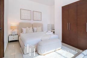 LUX  The West Wharf Canal View Suite
