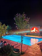 ALMUS ŞEHRİ SEFA BUNGALOV EVLERİ
