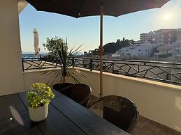 Superior Onebedroom Apartment