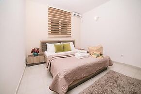 Superior Onebedroom Apartment