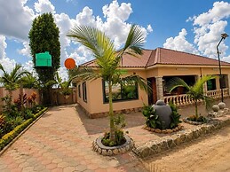 Seven Palms Executive Lodge